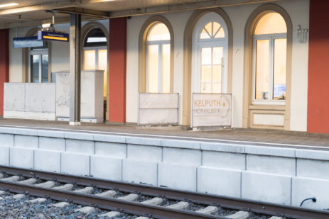 Eingang Hörgeräte Kehlput_Bahnhofsanlage Schwetzingen