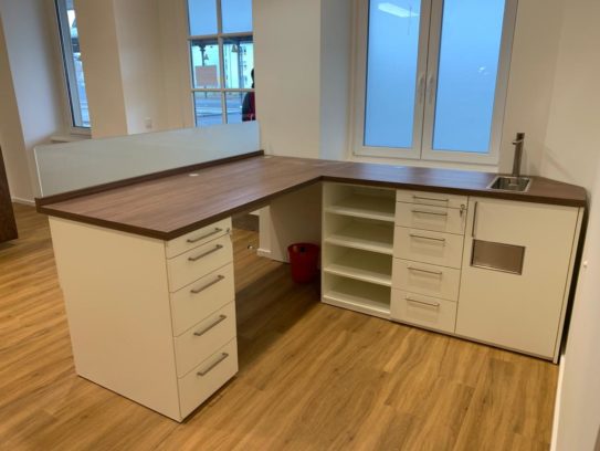 Werkstattarbeitsplatz Hörgeräte Kelputh